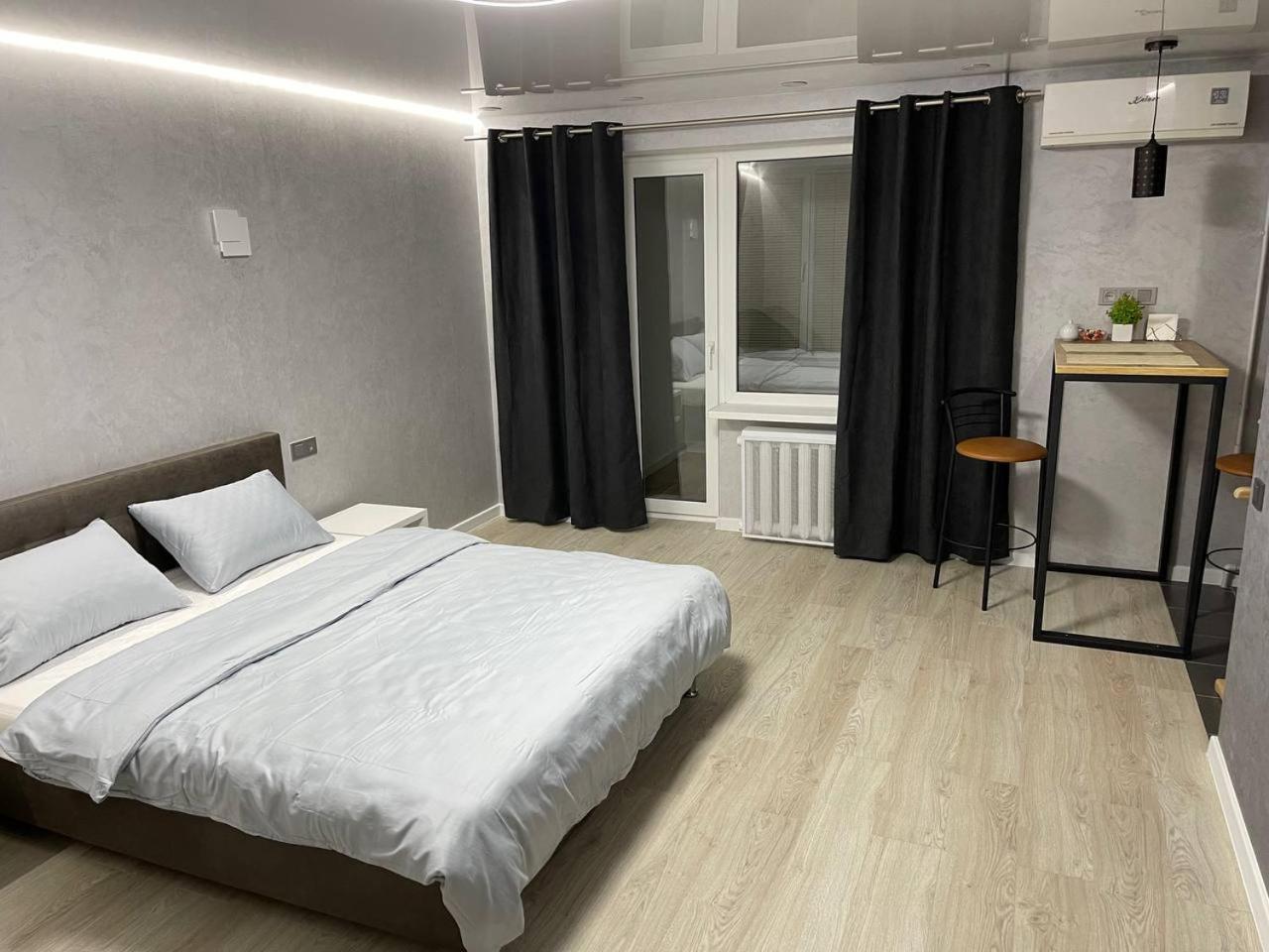 Apartcenter Вип Апартаменты В Центре Города На Гагарина Krivói Rog Exterior foto