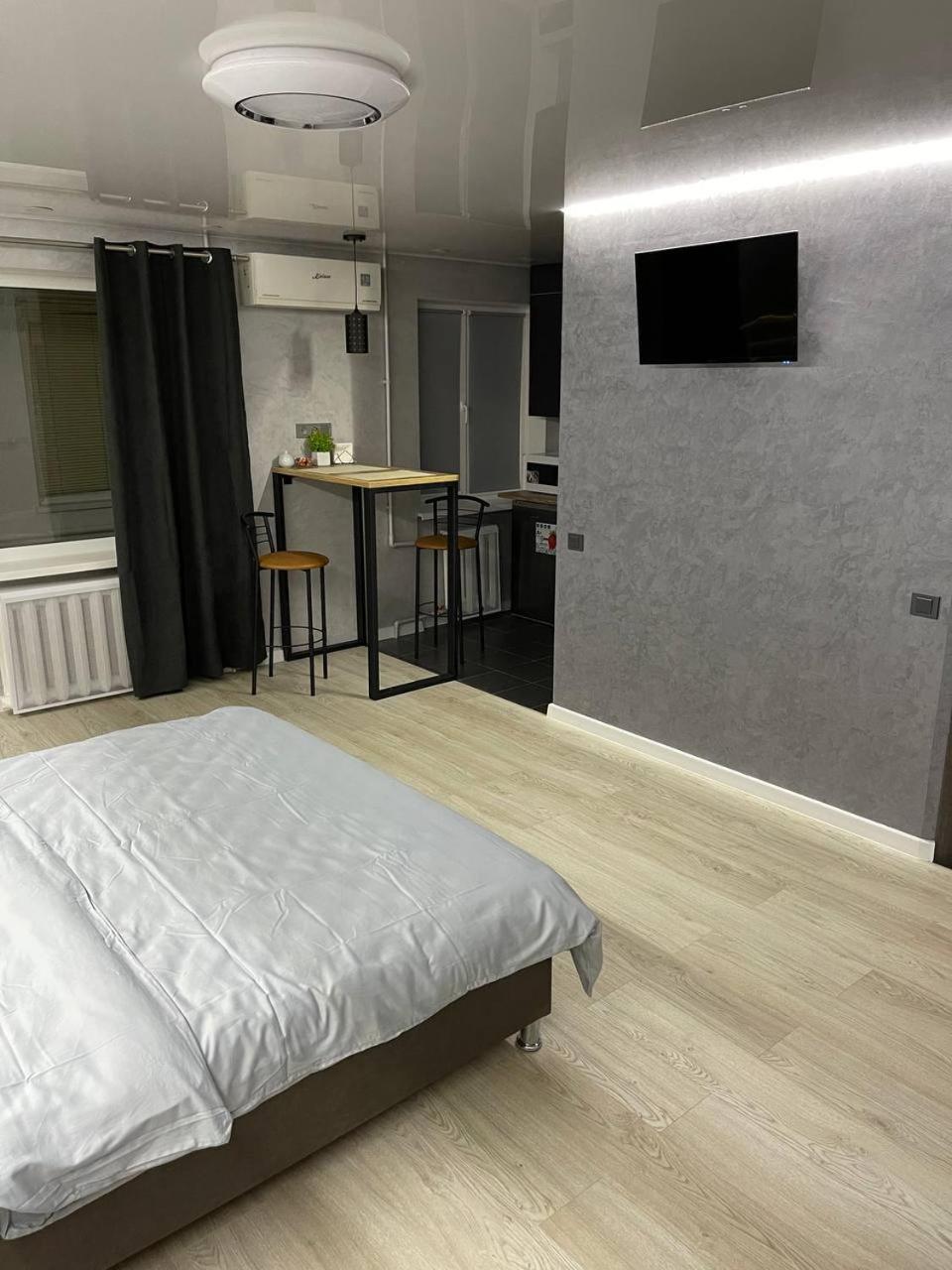 Apartcenter Вип Апартаменты В Центре Города На Гагарина Krivói Rog Exterior foto